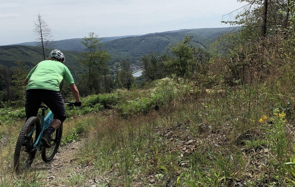 Mountainbike training Montherme Belgie