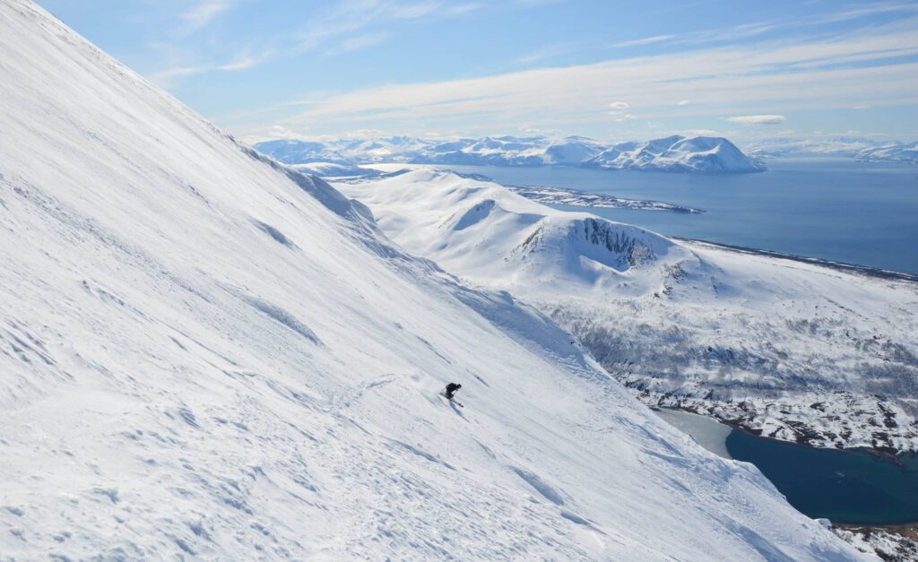 toerskien in Noorwegen. Lyngen Alps