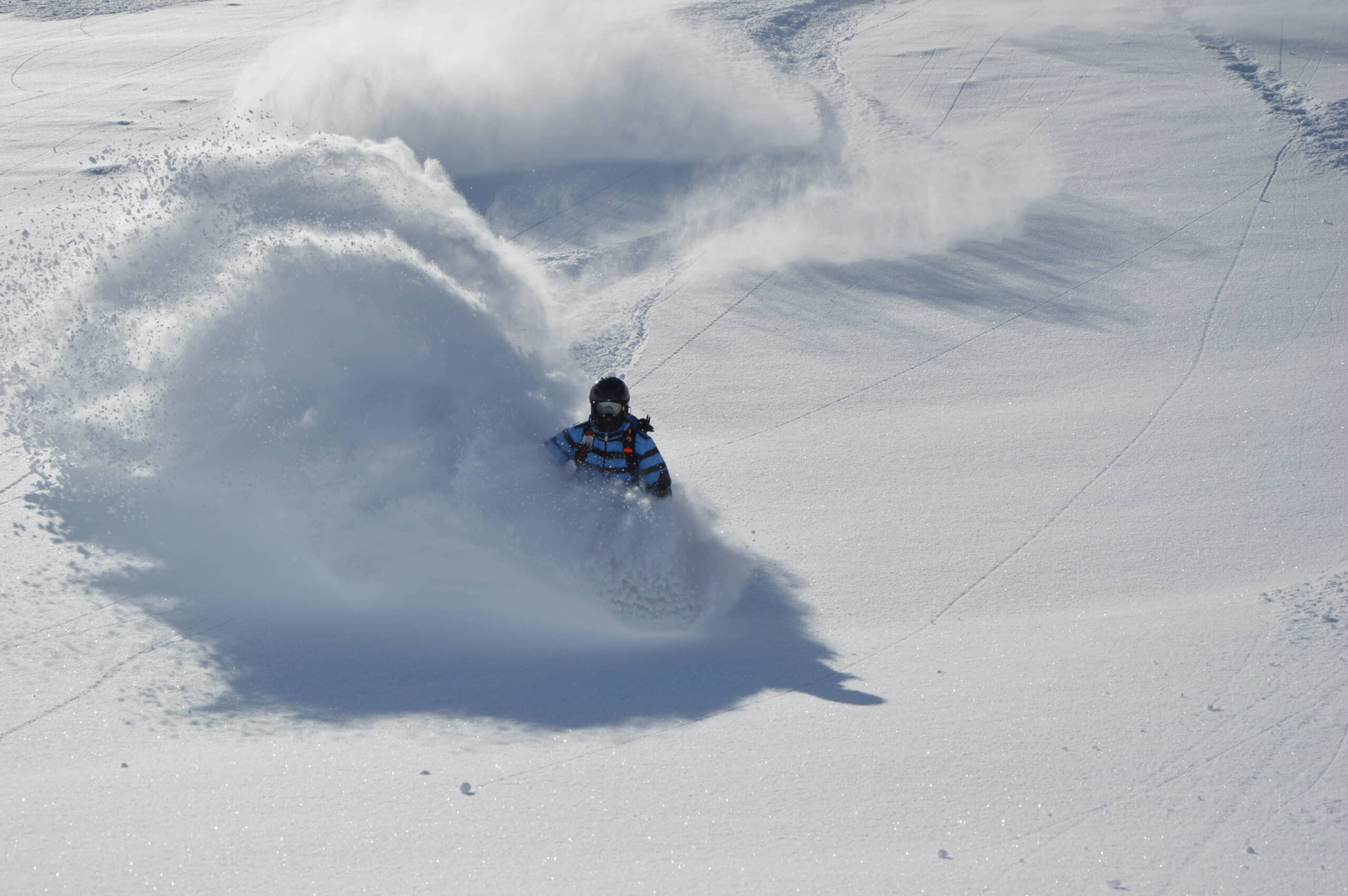 Off-piste ski en snowboard training in de Alpen