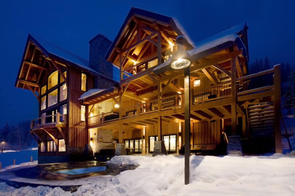 Heliskiën in Canada. CMH Bighorn Lodge