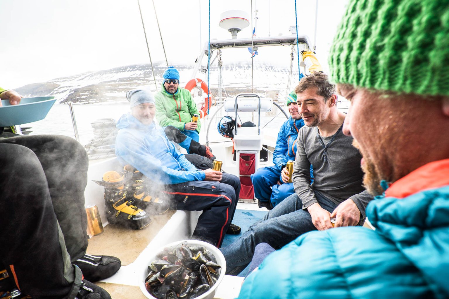 Epique tourski reizen. Skien en zeilen in IJsland